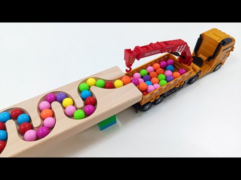 Mesmerizing Wooden Marble Race Through Air | HABA Marble R