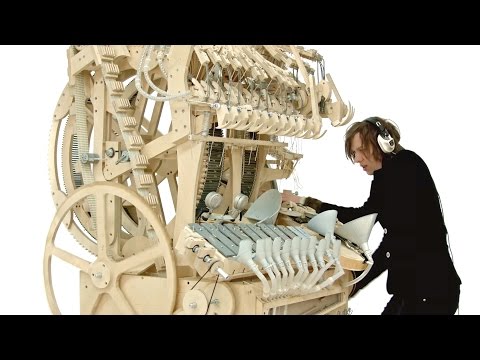 Marble Machine Music: 2000 Marbles Create Mesmerizing Inst