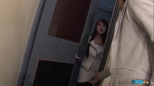 Asian Darling’s Dual Nature Brings Youthful and Mature Pleasures