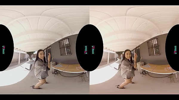 Asian Spinner Gets Passionately Fucked During VR Open House Tour