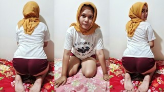 Beautiful Muslimah Hijab Girl No Condom Sex – She Won’t Remove Her Hijab! (Evesyantika)