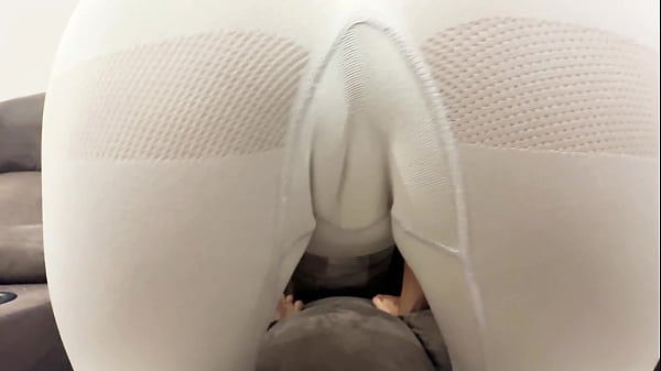 Big Butt Asian Temptress in Her Passionate Private Workout Ritual
