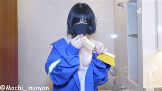 Chinese Sanitation Worker in Uniform: Uncontrollable Orgasm During Work