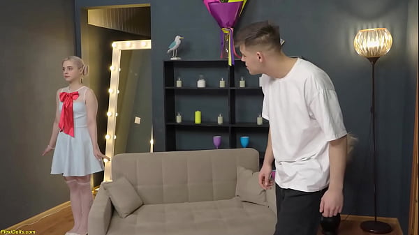 Flexible Blonde Contortionist Teen Doll Enjoys Deep Anal Pleasure