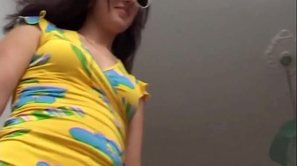 Amateur Doggy Style Makes Her Scream With Joy
