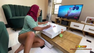 Caught Bending Over! Big Ass Ebony Stepsister Gets Caught Squirt Surprise